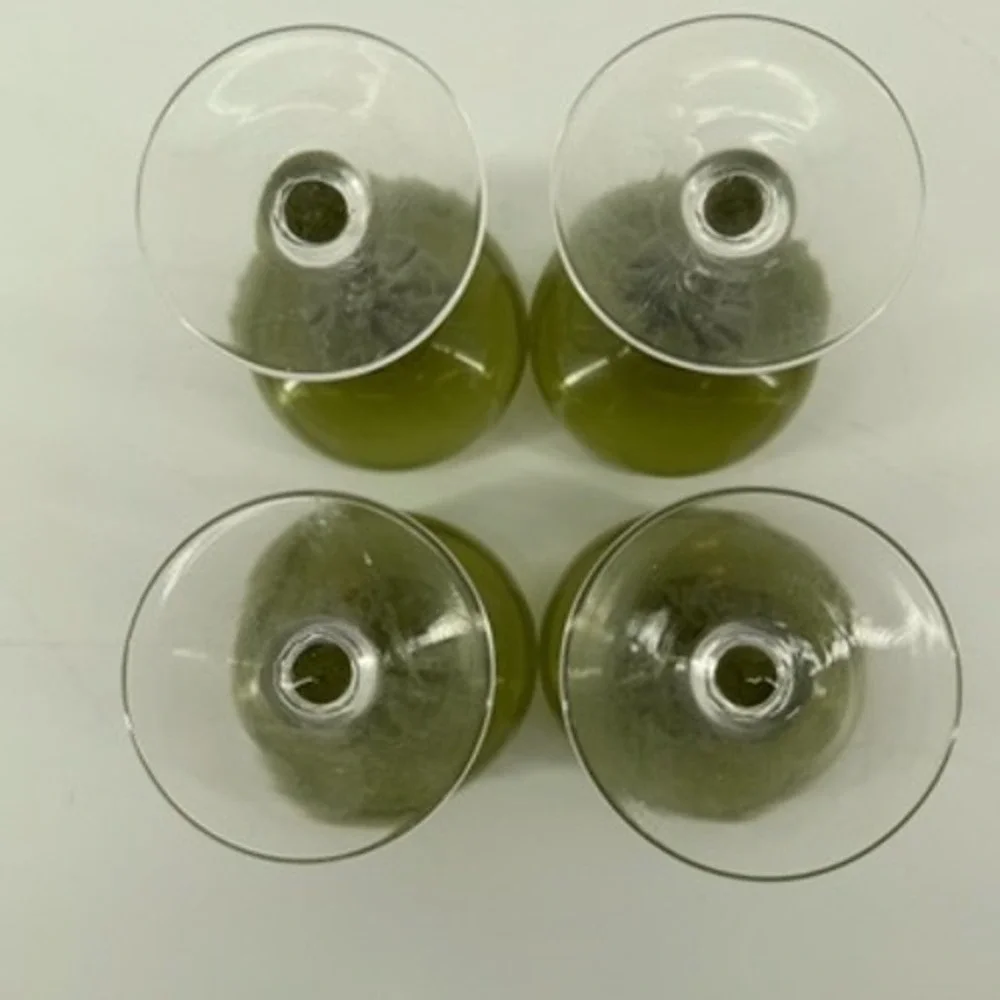 Vintage Olive Green Glass Goblets Twisted Clear Stem Set of 4 MCM Barware‎ 4.5in